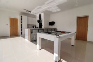 Kitchen/Living- click for photo gallery